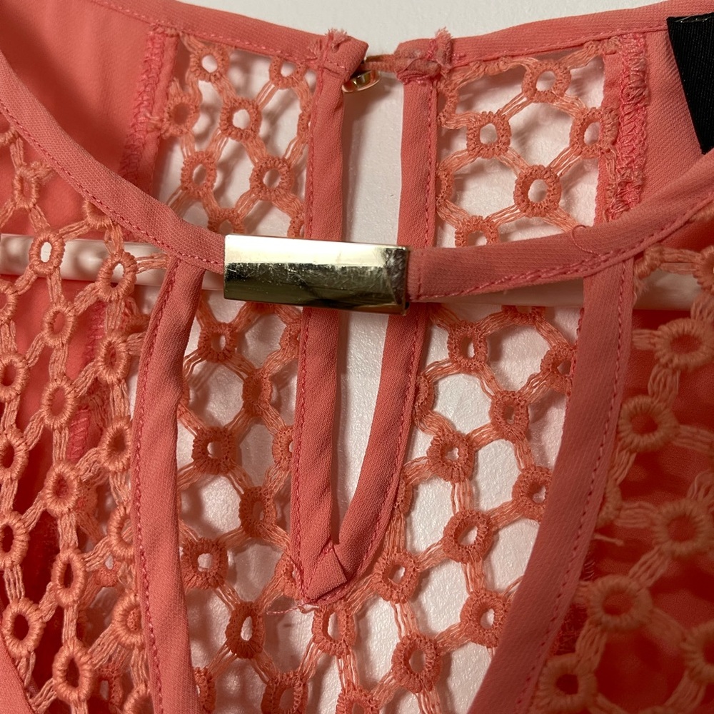 M|2 Short Sleeves Crochet Details Short Sleeves Blouse Top Women’s Size M - Picture 10 of 10